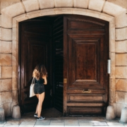 daniel-7vWf0duSxxI-unsplash